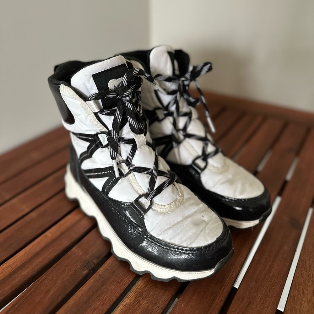 Sorel Kinetic Boots